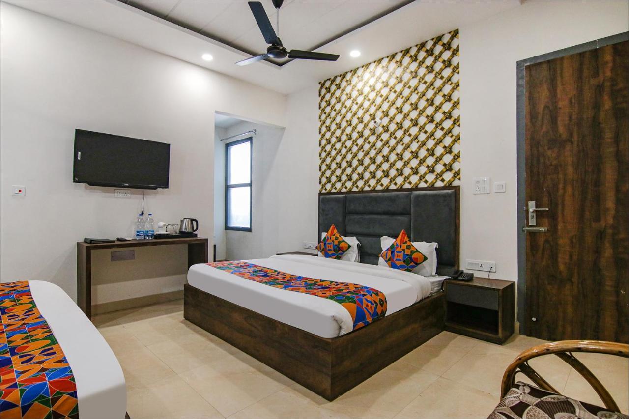 Fabhotel Prime Taj Castle Amritsar Exterior photo