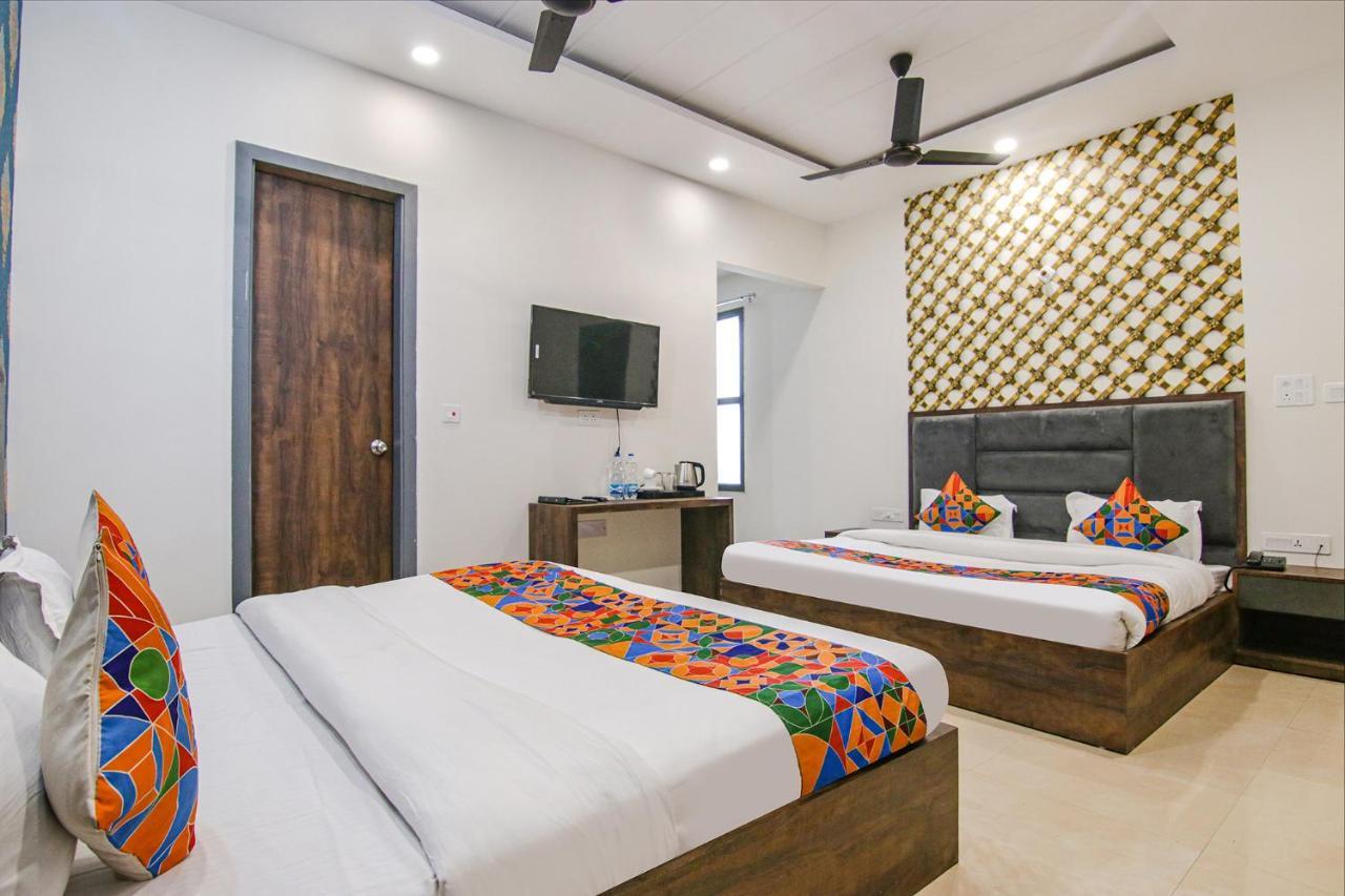 Fabhotel Prime Taj Castle Amritsar Exterior photo
